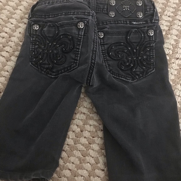 Lot of 7 Girls Size 7-8 Shorts and Capris - Picture 7 of 7